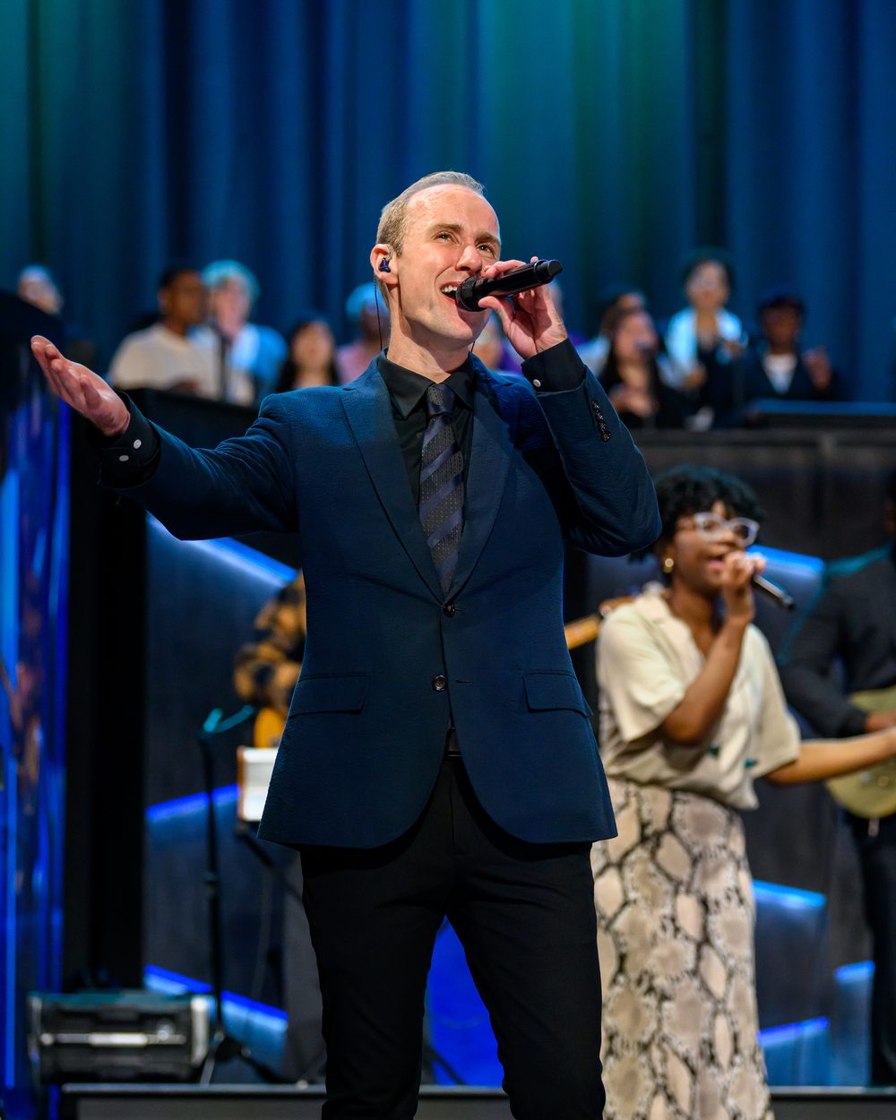 Zechariah Sharp leading worship